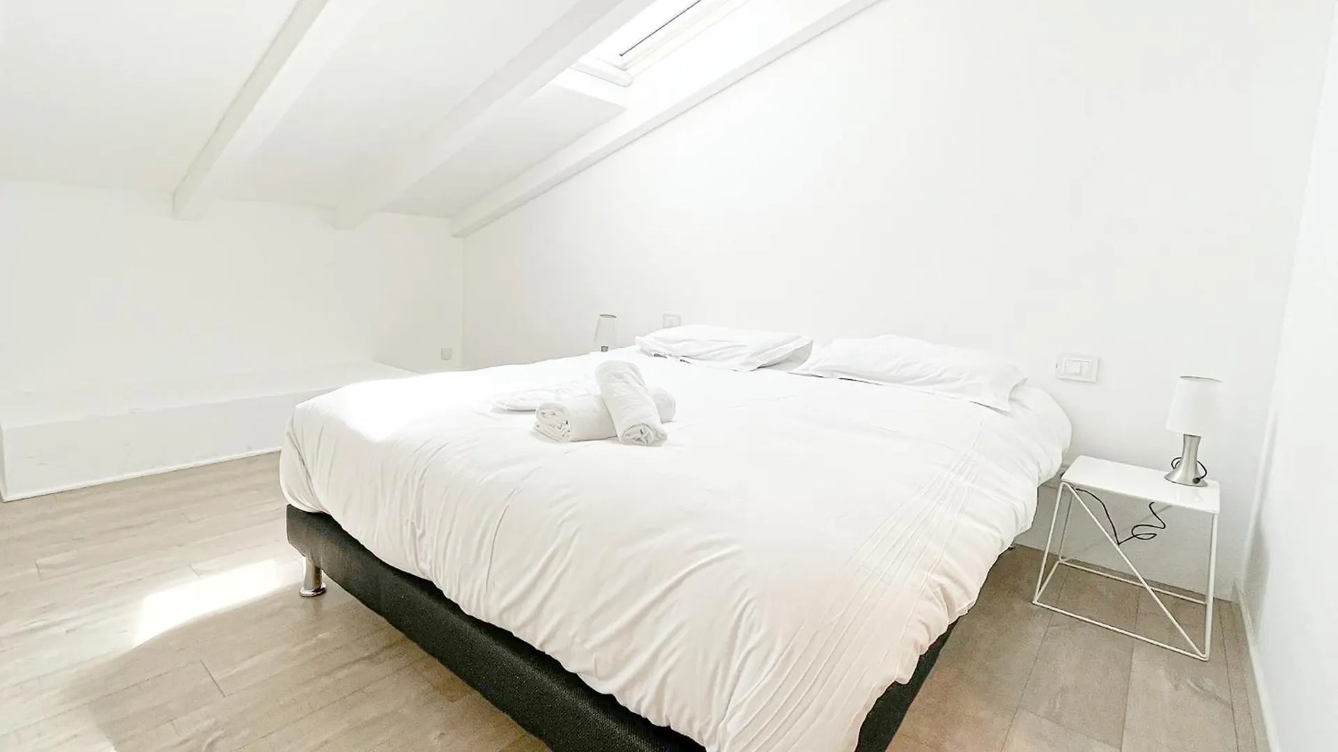Tony Allard By Winsome Destination 4C Cannes Apartment