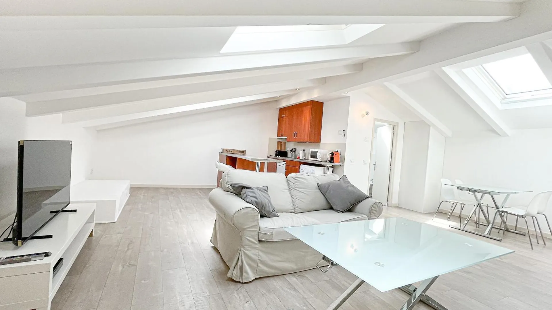 Apartment Tony Allard By Winsome Destination 4C Cannes
